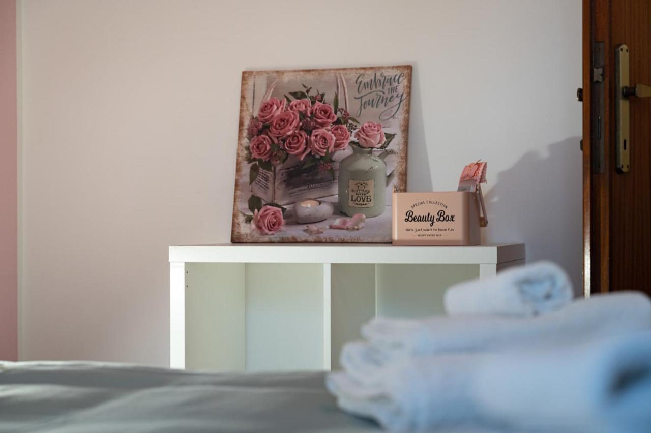 La Verde Rosa - Casa Vacanze A Due Passi Dal Lago 마르타 외부 사진